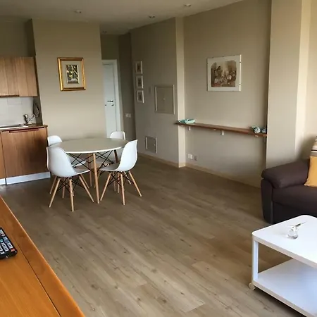 Grattacielo Royal Palace Hotell